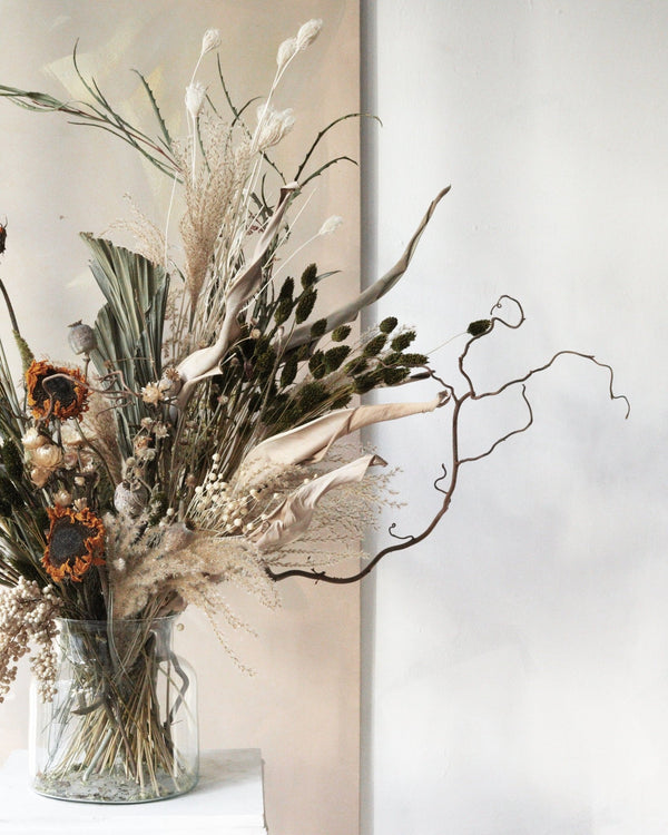 Gifting dried flower bouquets online with Design by Nature - Design by Nature Flowers