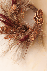 SMALL DRIED FLOWER WREATH ~ HANDMADE - Design by Nature Flowers -