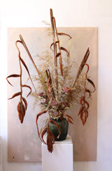 MODERN DRIED FLOWER ARRANGEMENT WITH TROPICAL DRIED FLOWERS
