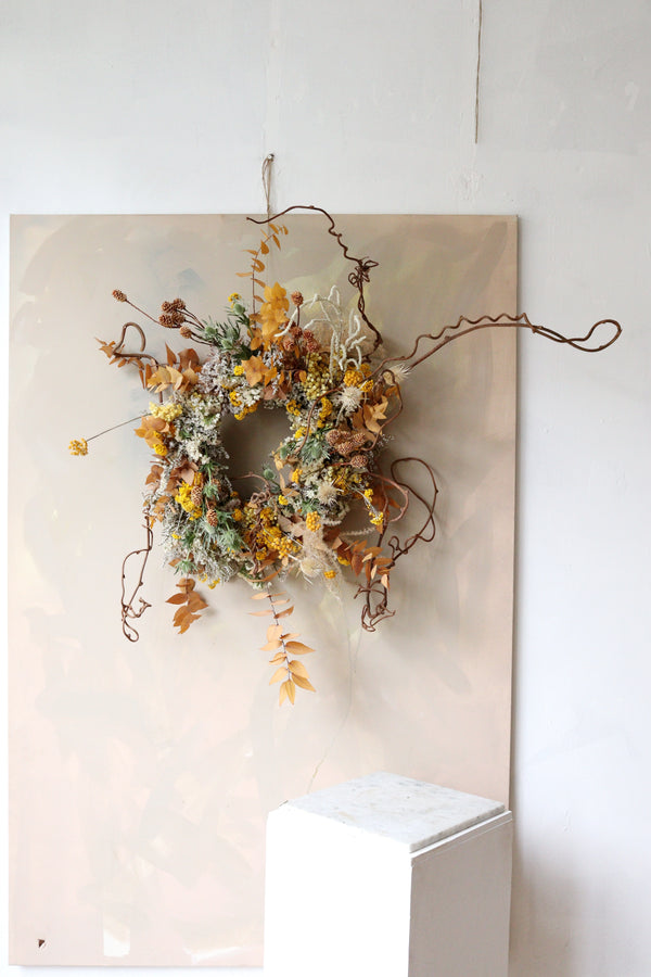 GOLDEN DRIED FLOWER WREATH ~ HANDMADE - Design by Nature Flowers - 