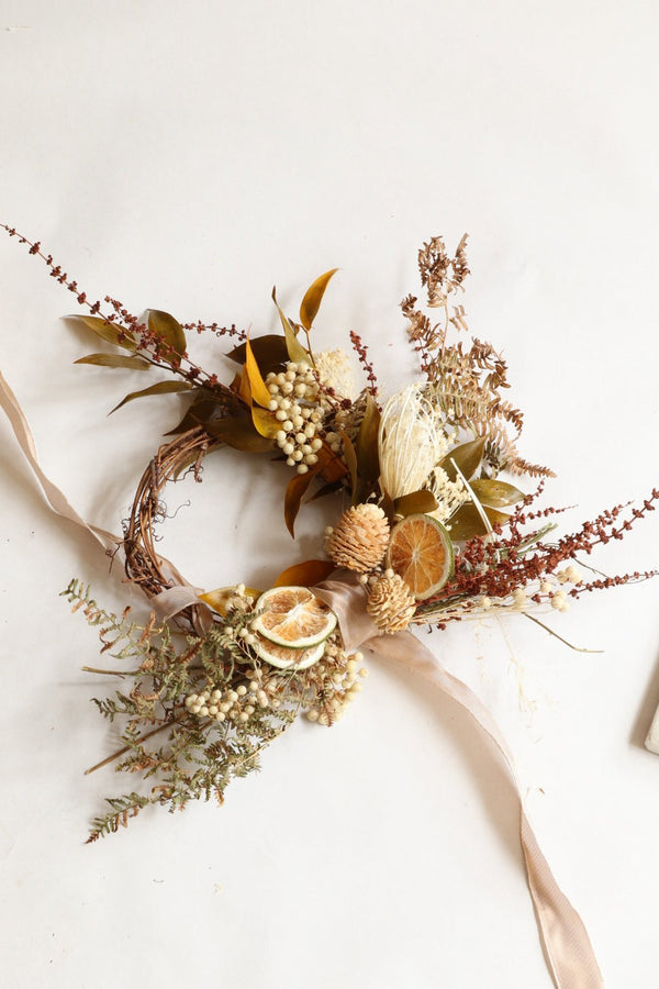 SMALL NATURAL DRIED FLOWER WREATH ~ HANDMADE - Design by Nature Flowers - 